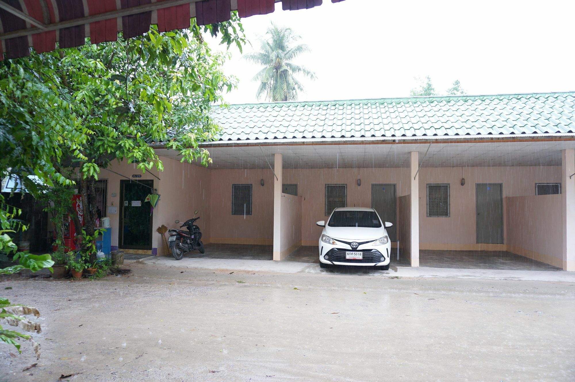 Montra Guesthouse Ranong Kültér fotó